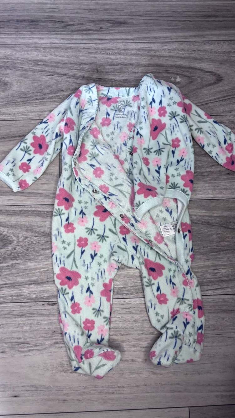 Just One You Made by Carter's Floral Fleece Footed Pajamas 6M - Picture 1 of 2